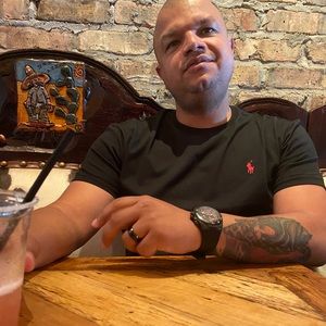 Meet your Posher, Joseph acevedo